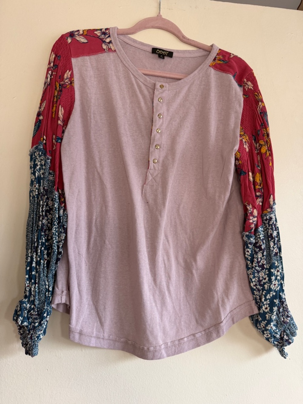 ODDY Lavender Henley Top with Red and Blue Floral Raglan Sleeves